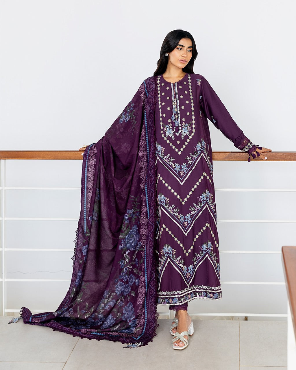 Embroidered 3 pc suit