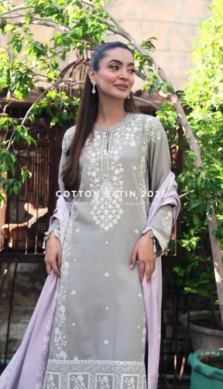 Embroidered 3pc suit