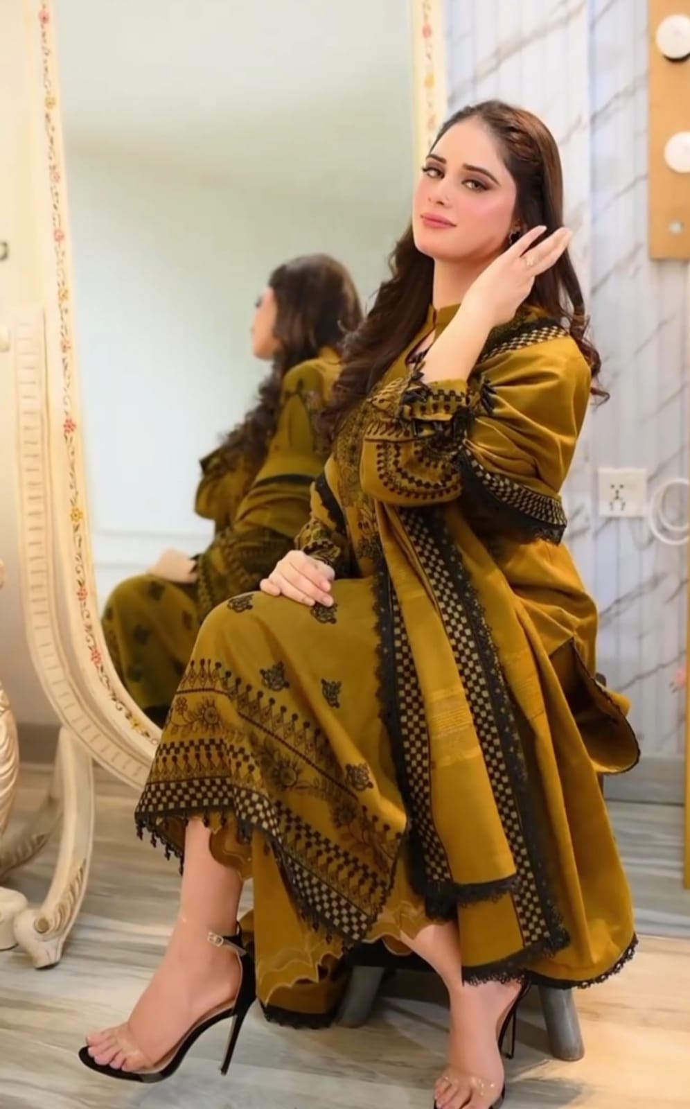 Embroidered fancy 3 pc suit