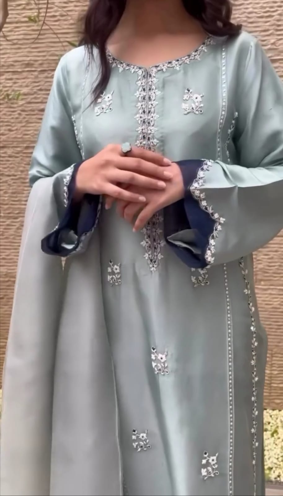 EMBROIDERED 3 PC SUIT