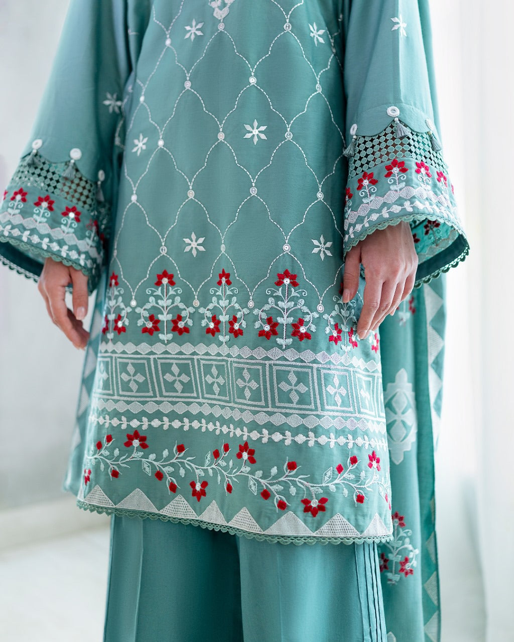 Embroidered 3pc suit