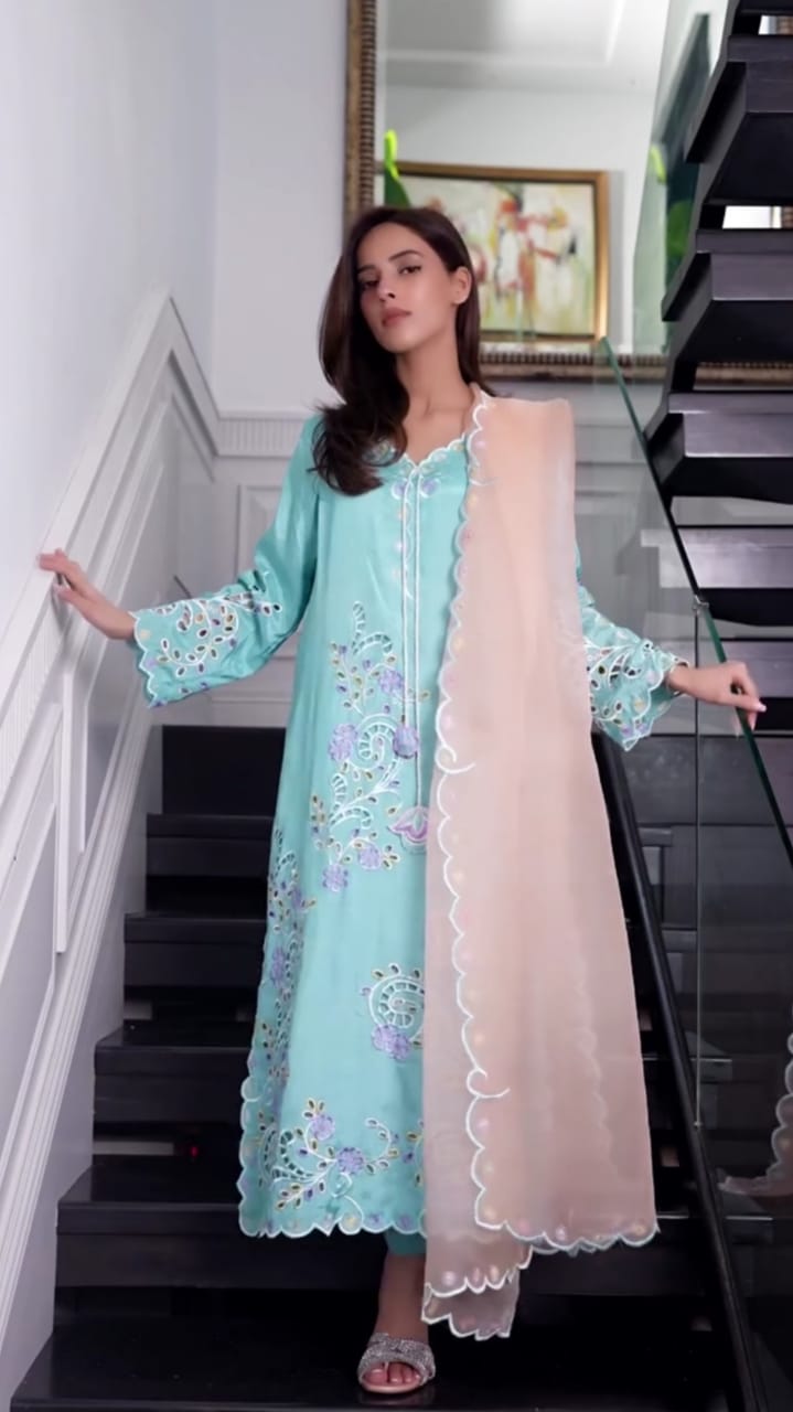 Embroidered 3pc suit
