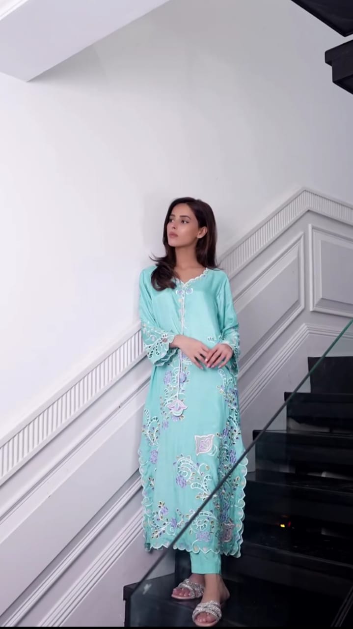 Embroidered 3pc suit