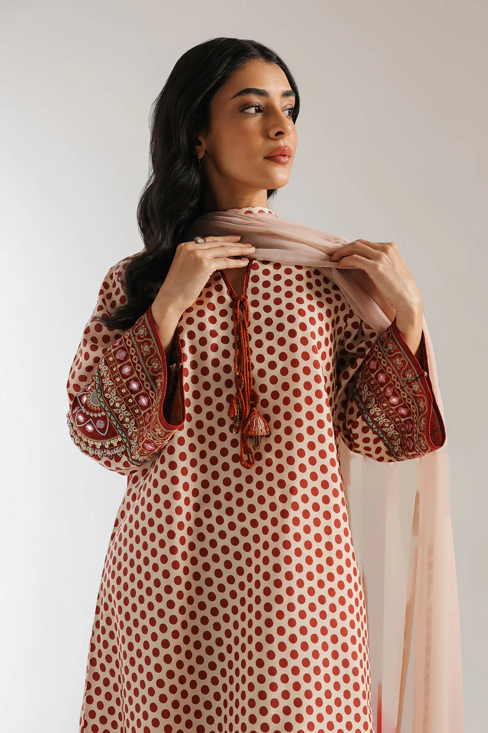 EMBROIDERED SUIT