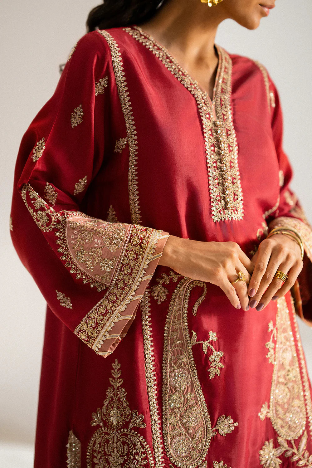 EMBROIDERED SHIRT