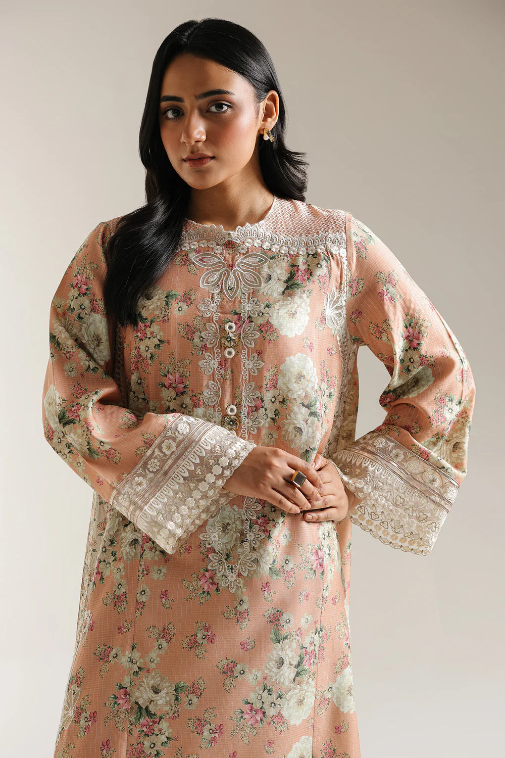 EMBROIDERED SUIT SHIRT – A LINE FIT – ROUND NECK - FLARED SLEEVES - LONG LENGTH