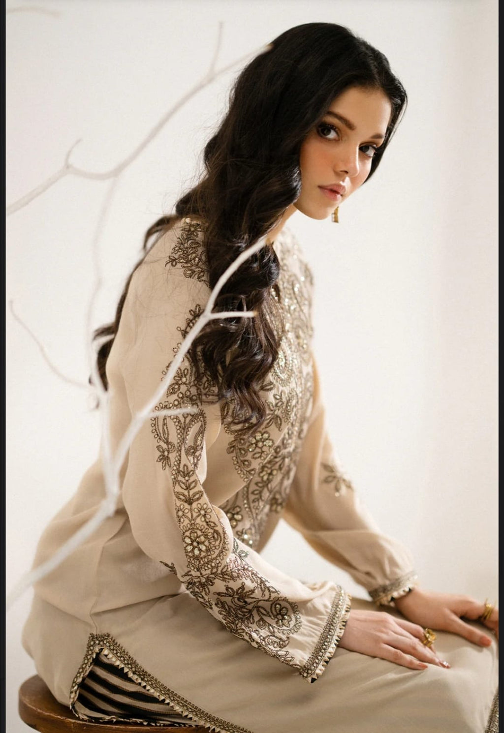 EMBROIDERED SUIT