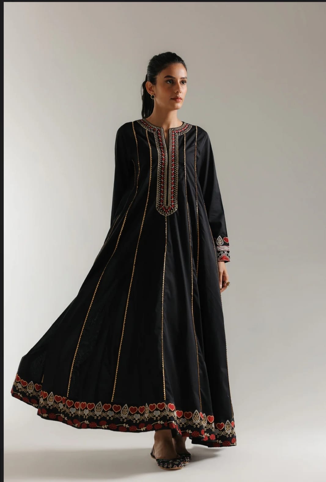 EMBROIDERED PISHWAS