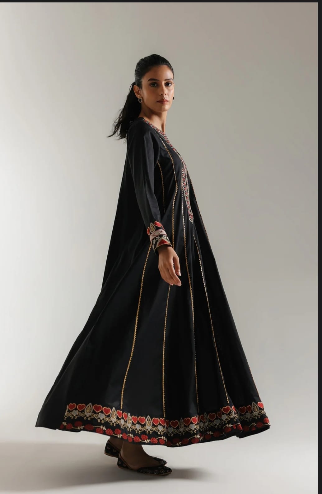 EMBROIDERED PISHWAS