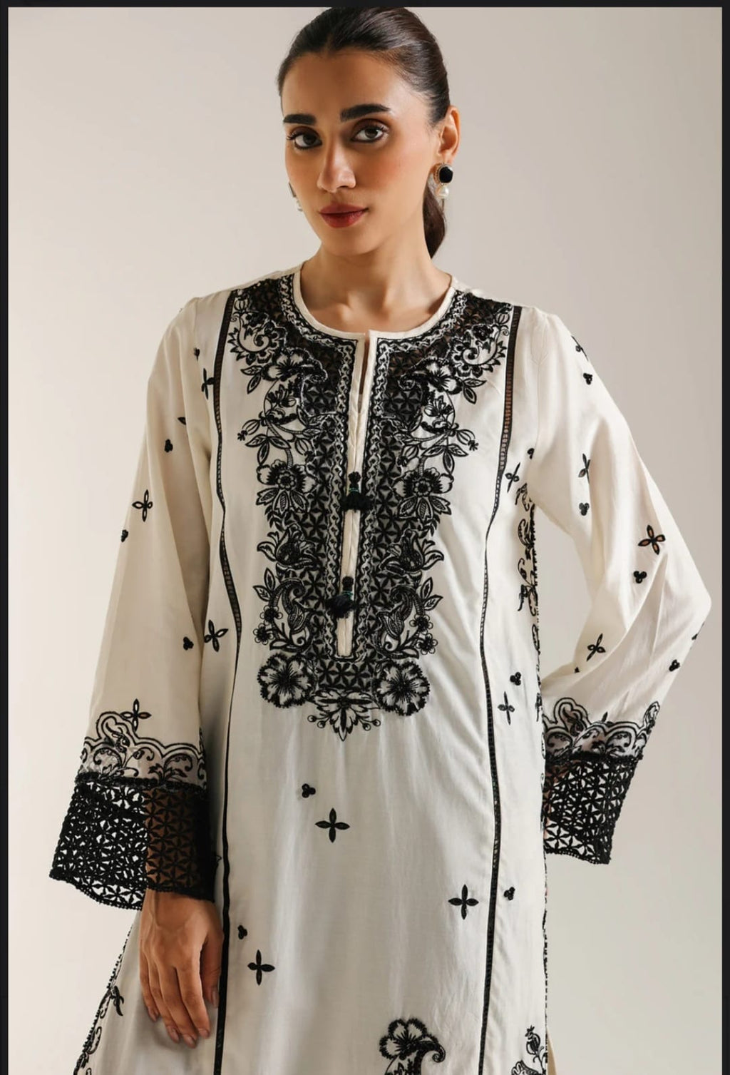 EMBROIDERED SUIT