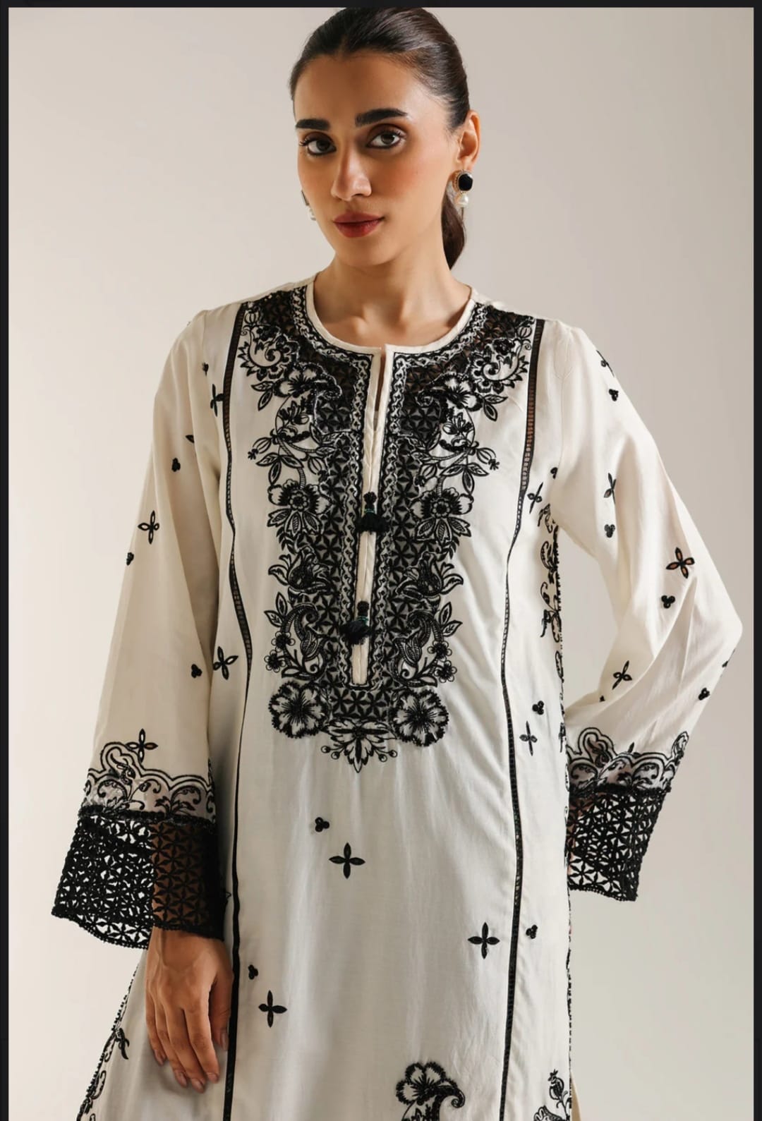 EMBROIDERED SUIT